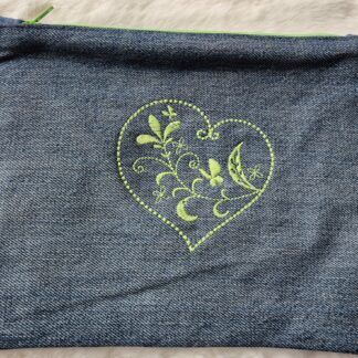 Pochette "cœur vert"