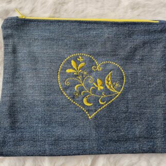 Pochette "cœur jaune"